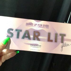 LIMITED EDITION STAR LIT GLITTER PALETTE